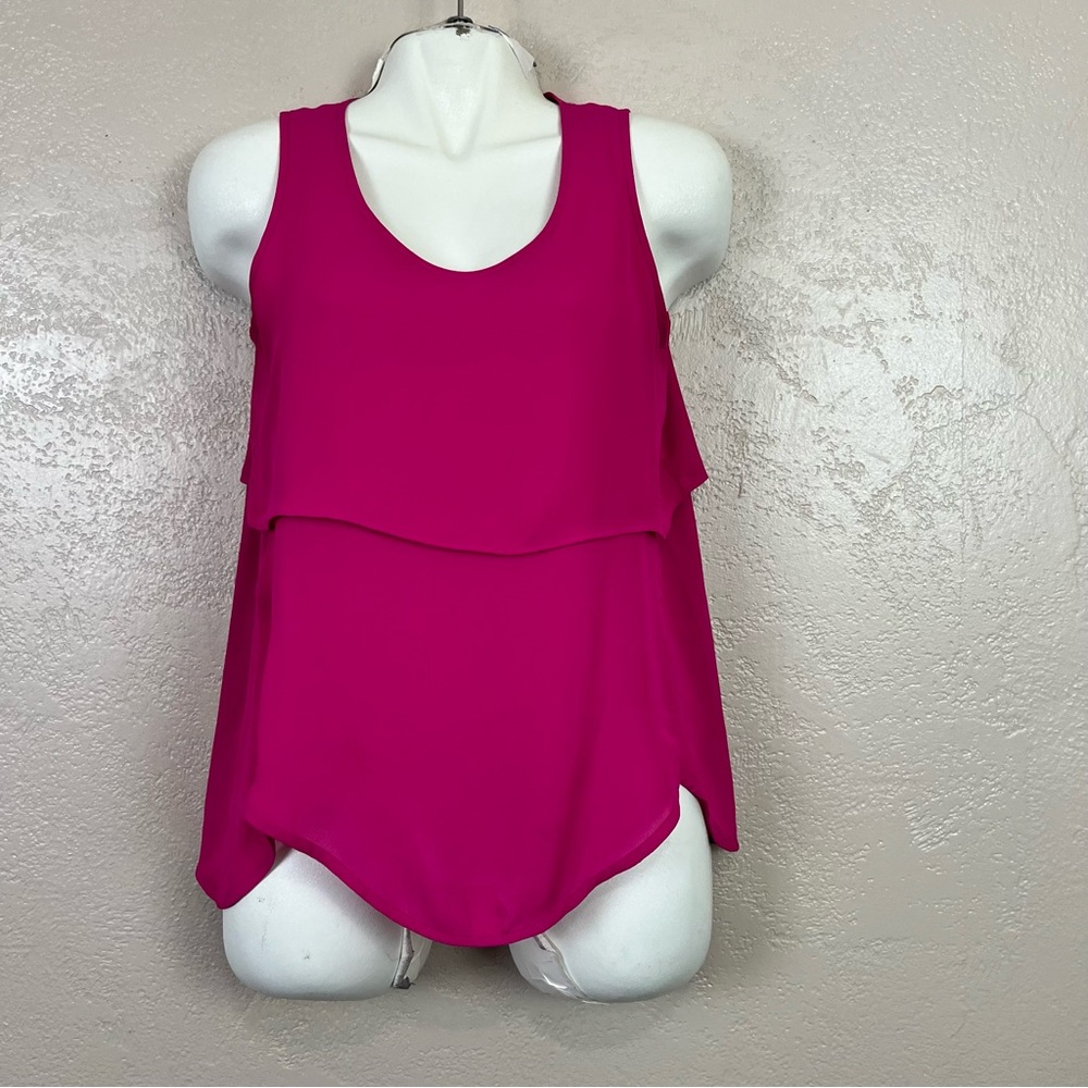 5 for$30 Violet & Claire‎ Women size M Pink Scoop Neck Ruffle  Sleeveless Blouse